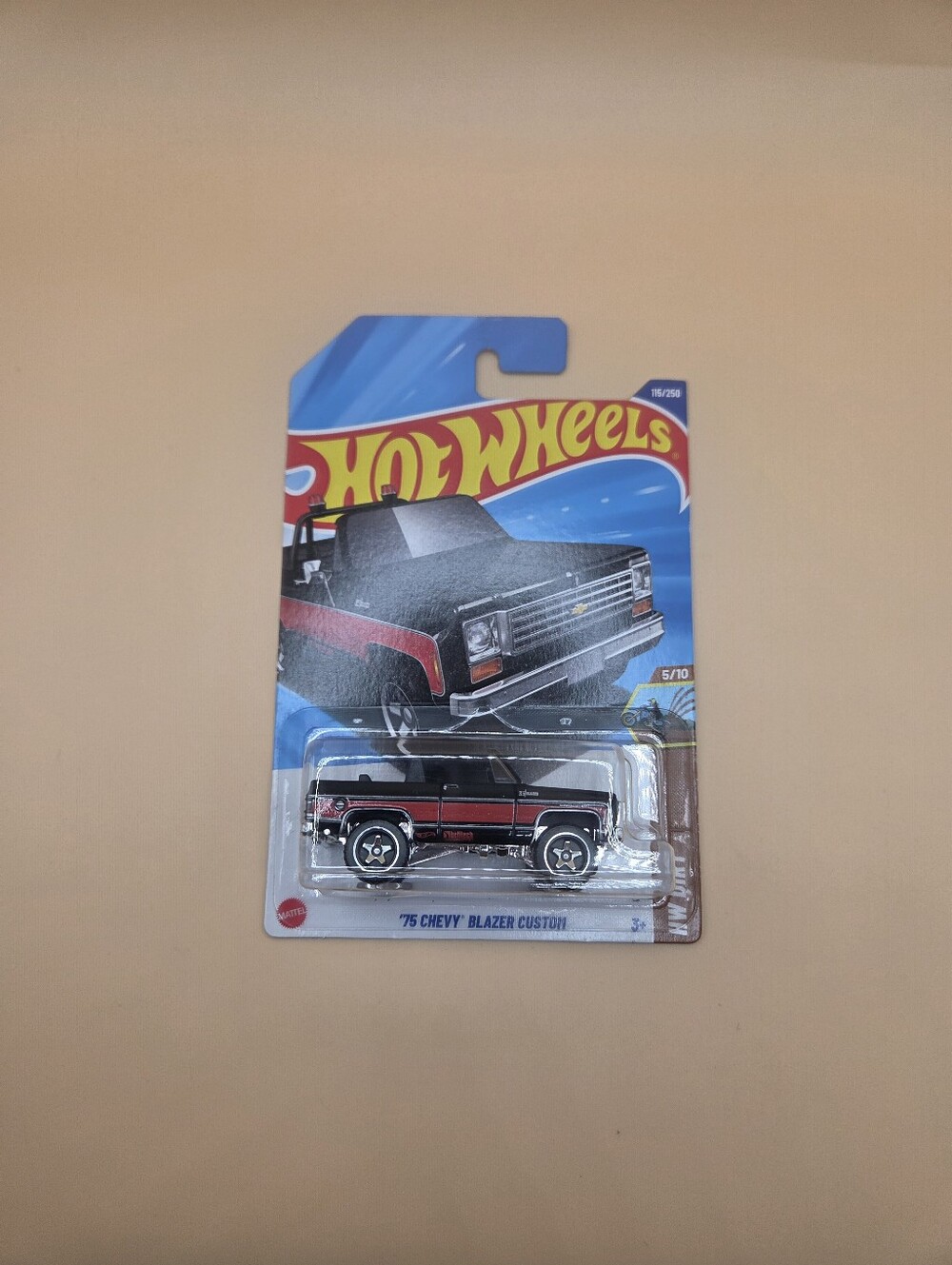 Hot Wheels ’75 Chevy Blazer Custom – HW Dirt Series 5/10 (115/250)